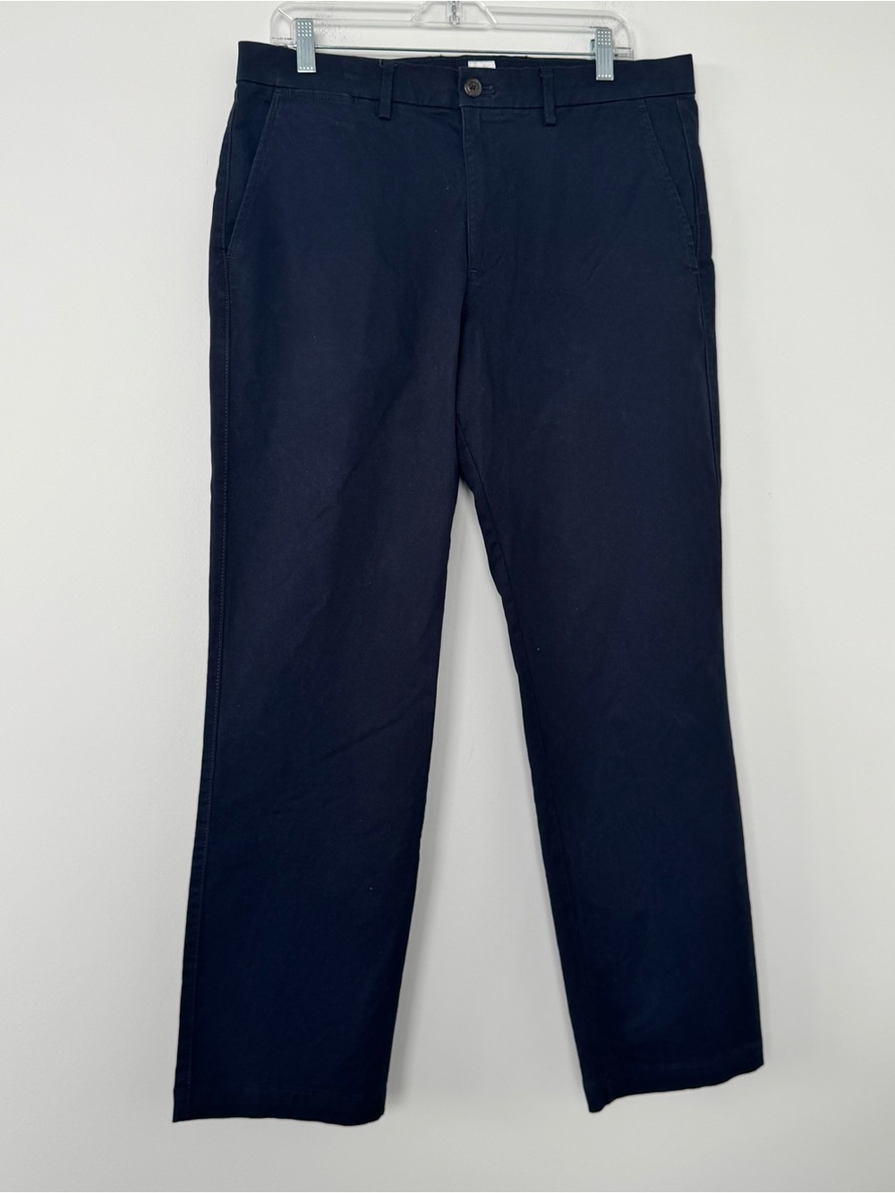 GAP Essential Khaki Chino Pants Mens 33x30 Navy Blue Straight Fit Slacks
